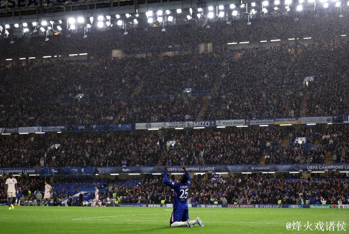 皇马持续低迷 主场负于塞尔塔 皇马持续低迷 主场负于塞尔塔